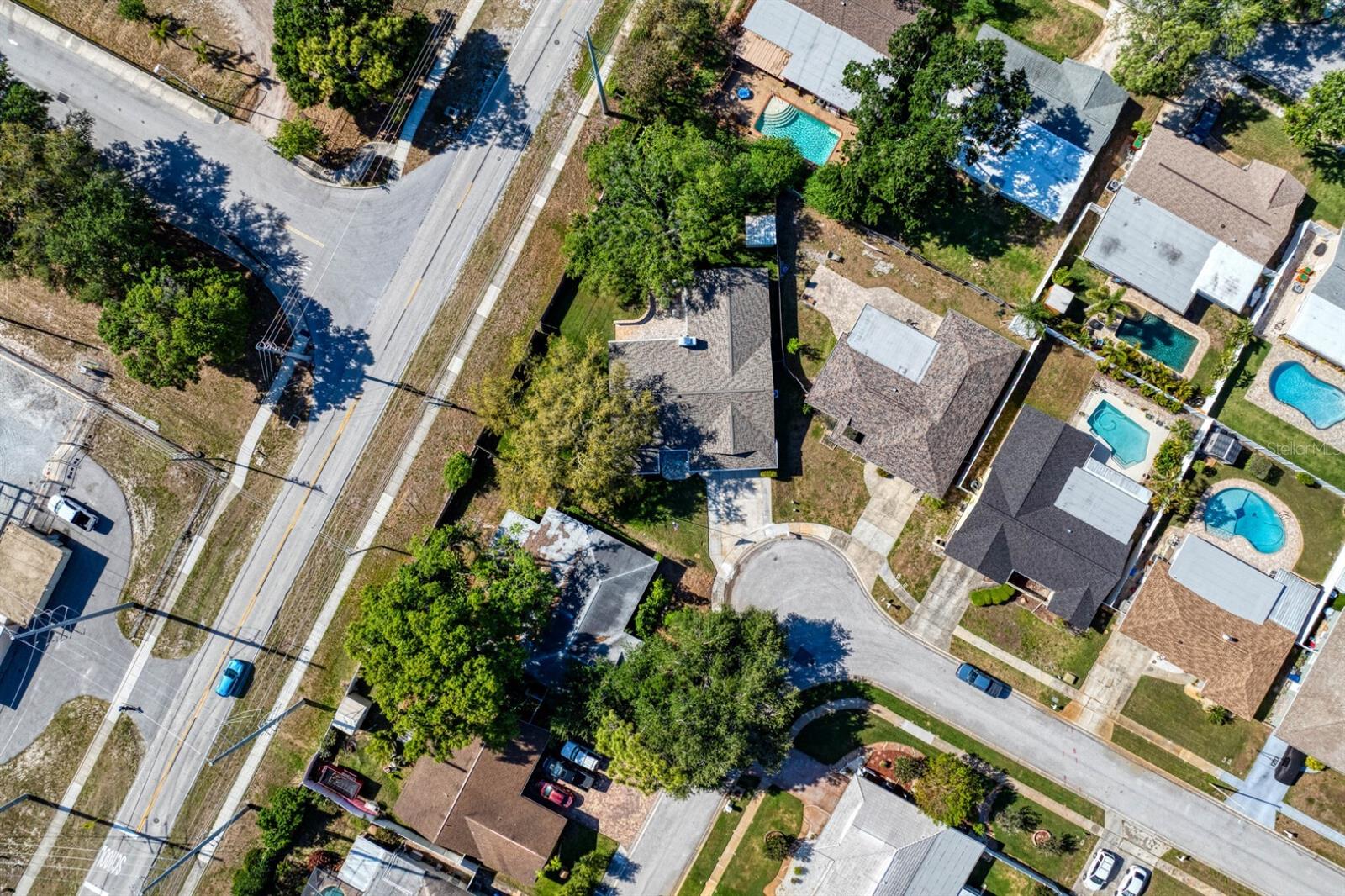 8645 PINETREE DR W, SEMINOLE, FL, 33772