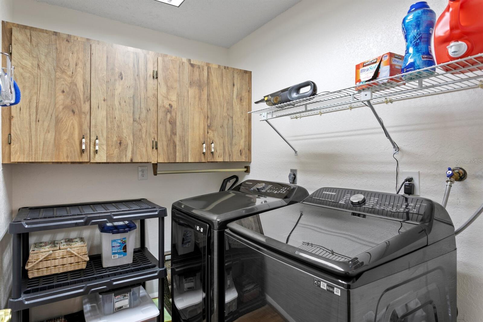 8645 PINETREE DR W, SEMINOLE, FL, 33772