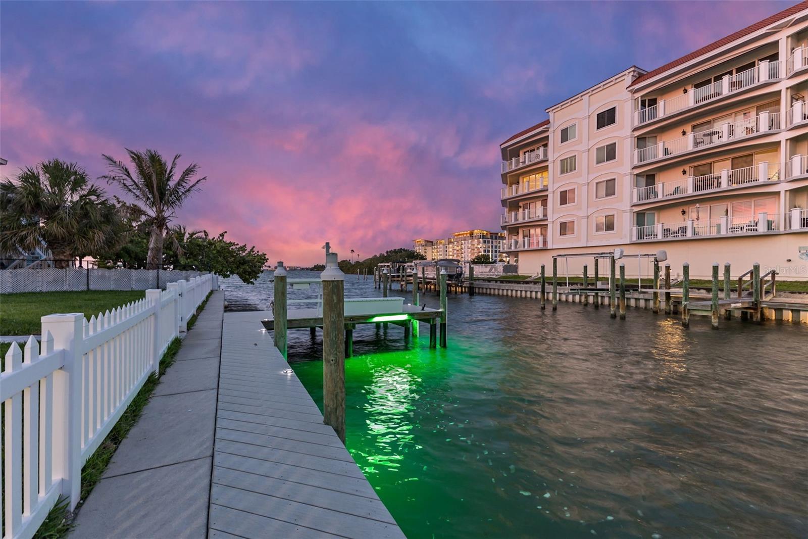 1866 VENETIAN POINT DR, CLEARWATER, FL, 33755
