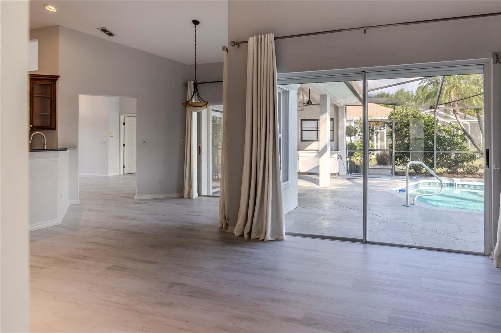 1211 PERIDOT LANE, SUN CITY CENTER, FL, 33573