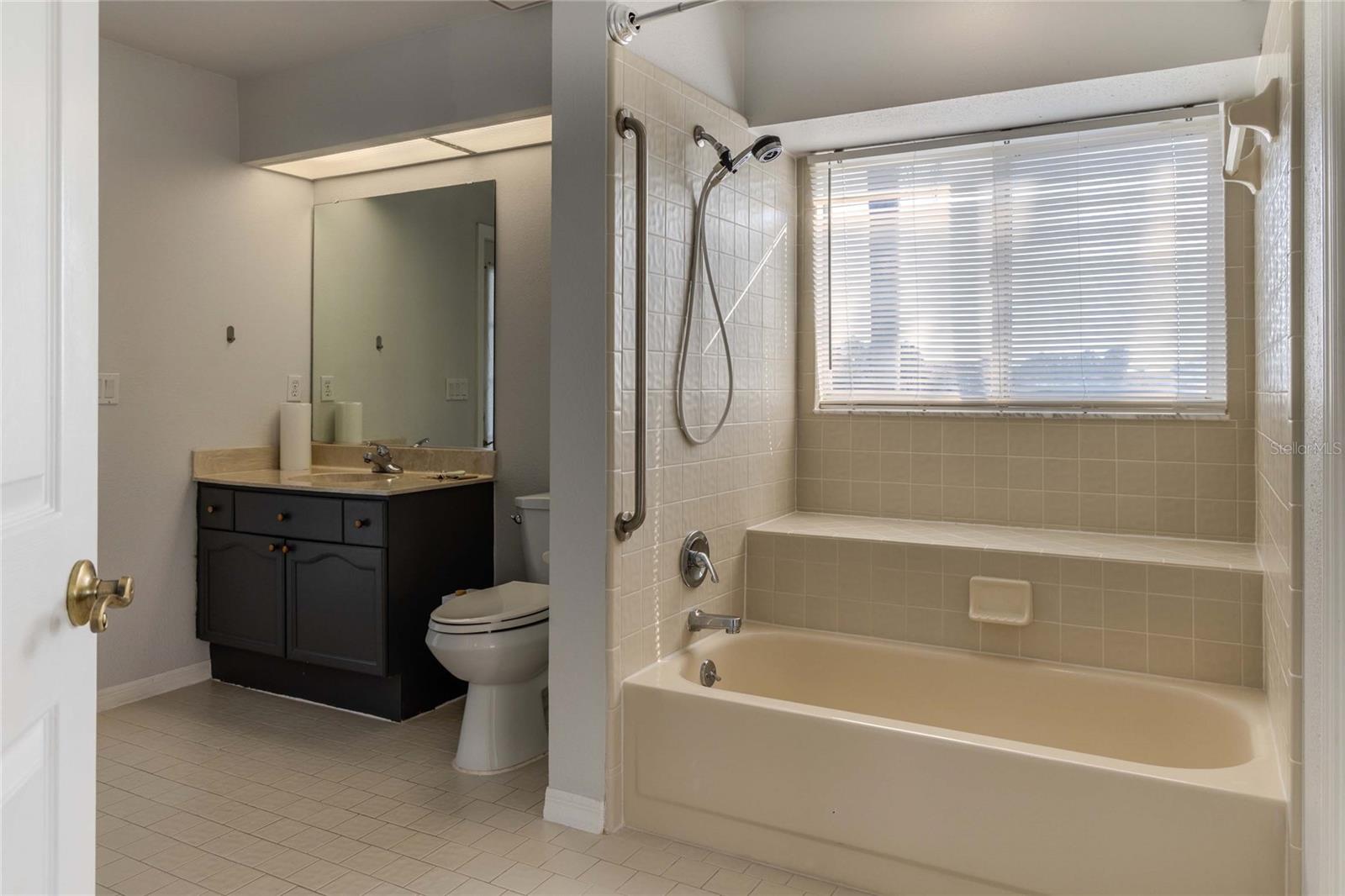 1211 PERIDOT LANE, SUN CITY CENTER, FL, 33573