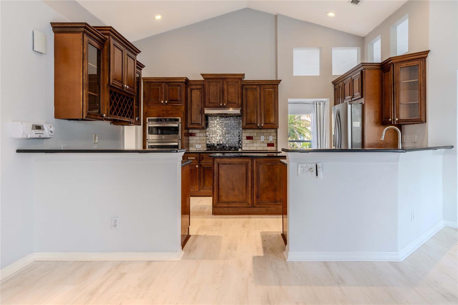 1211 PERIDOT LANE, SUN CITY CENTER, FL, 33573
