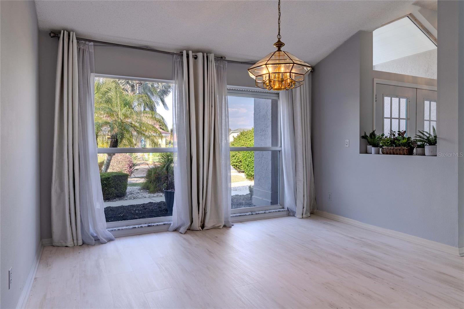 1211 PERIDOT LANE, SUN CITY CENTER, FL, 33573