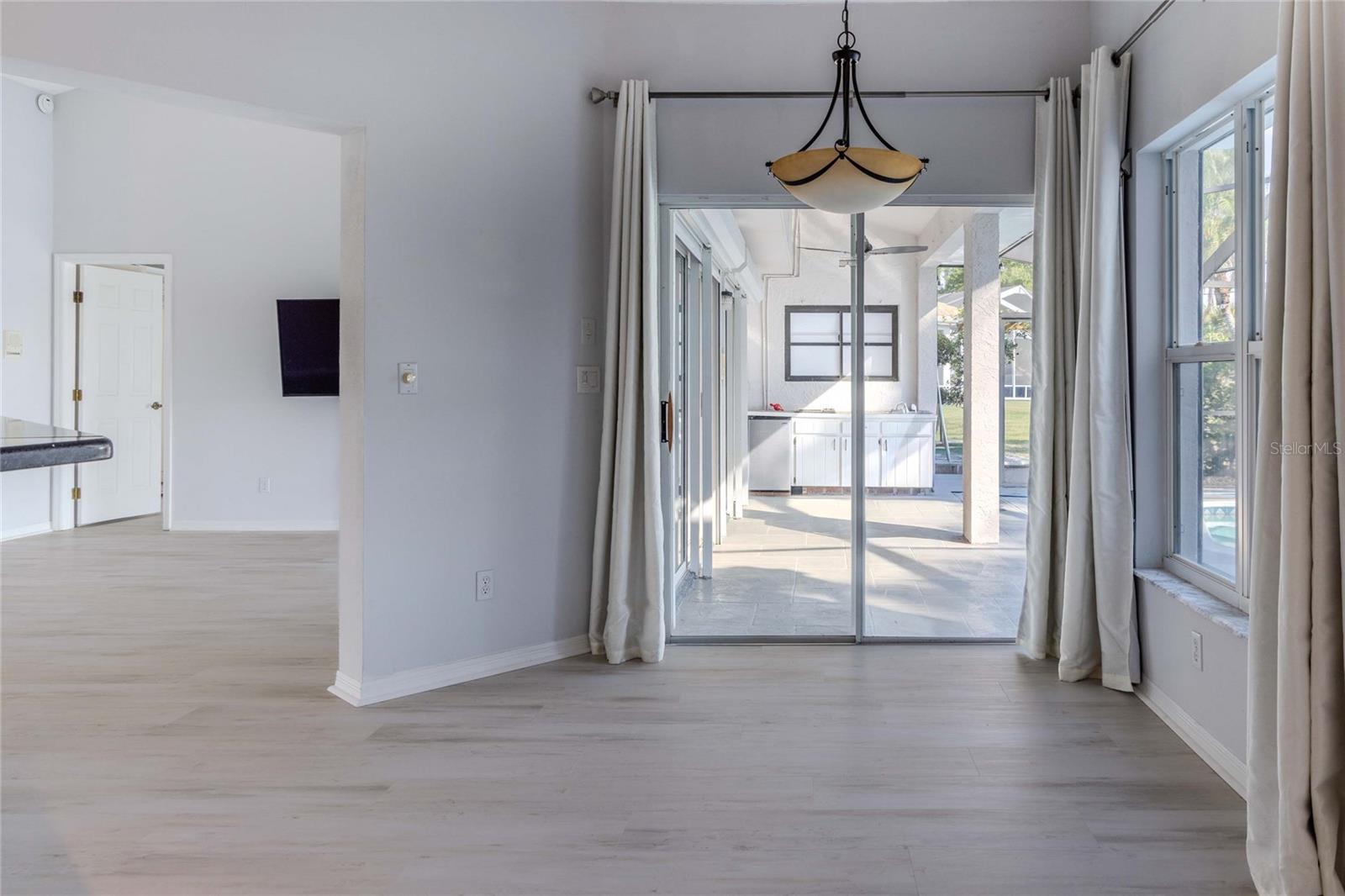 1211 PERIDOT LANE, SUN CITY CENTER, FL, 33573
