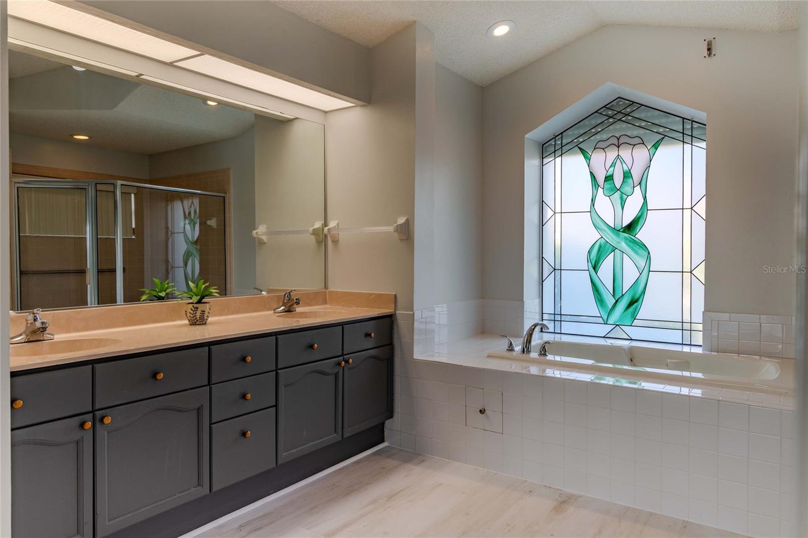 1211 PERIDOT LANE, SUN CITY CENTER, FL, 33573