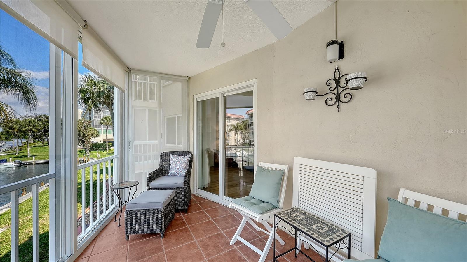 1257 S PORTOFINO DR #203, SARASOTA, FL, 34242