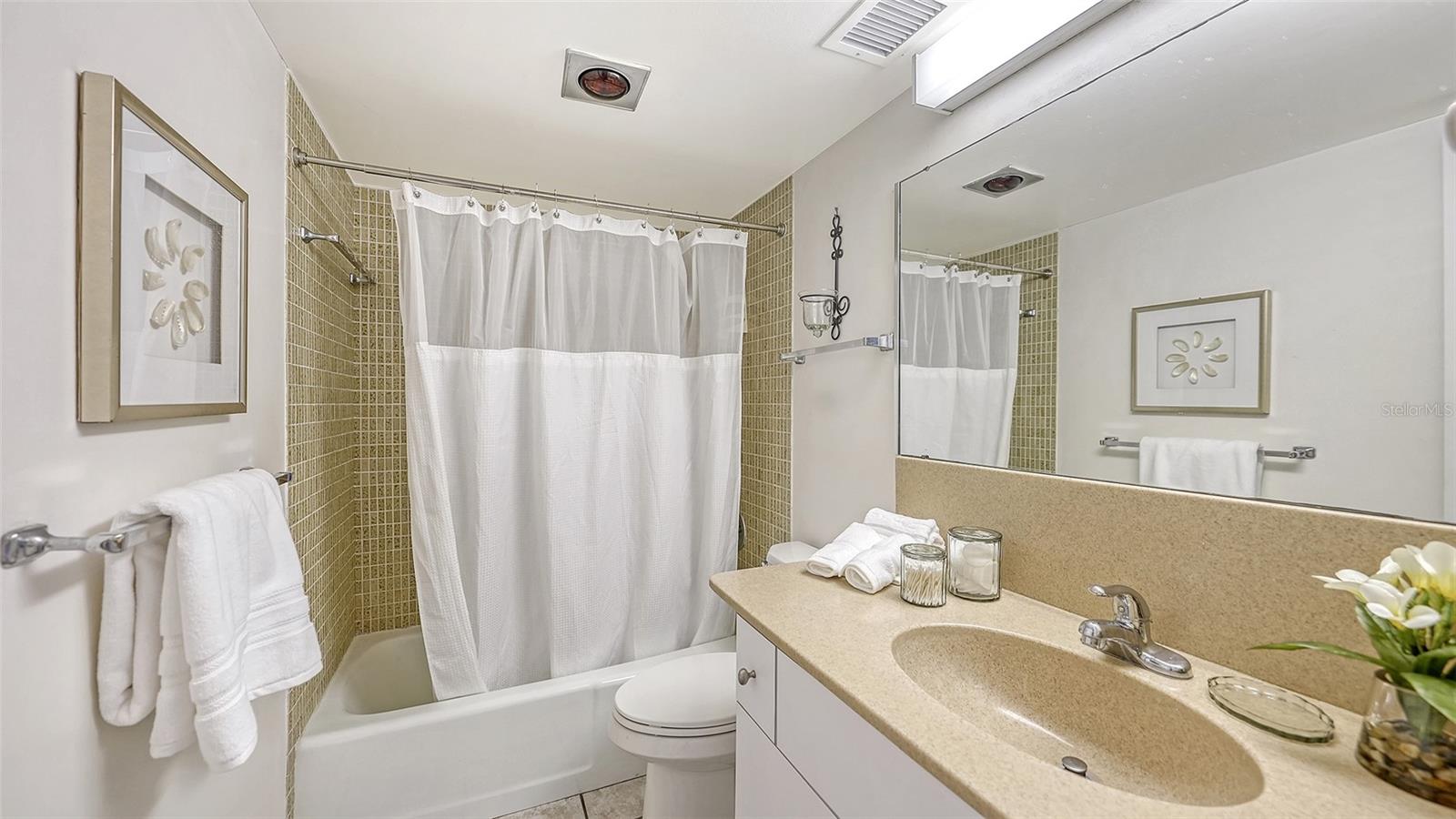 1257 S PORTOFINO DR #203, SARASOTA, FL, 34242