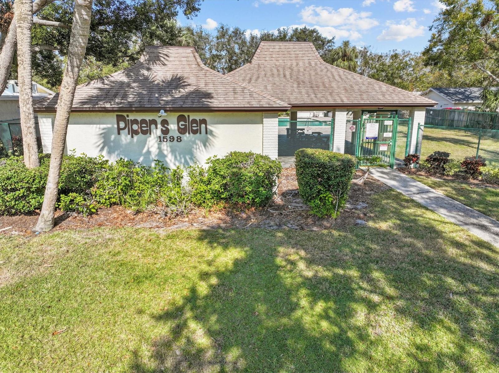 1581 AMBERLEA DR S, DUNEDIN, FL, 34698