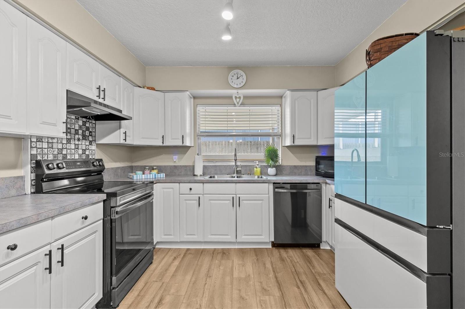 1581 AMBERLEA DR S, DUNEDIN, FL, 34698