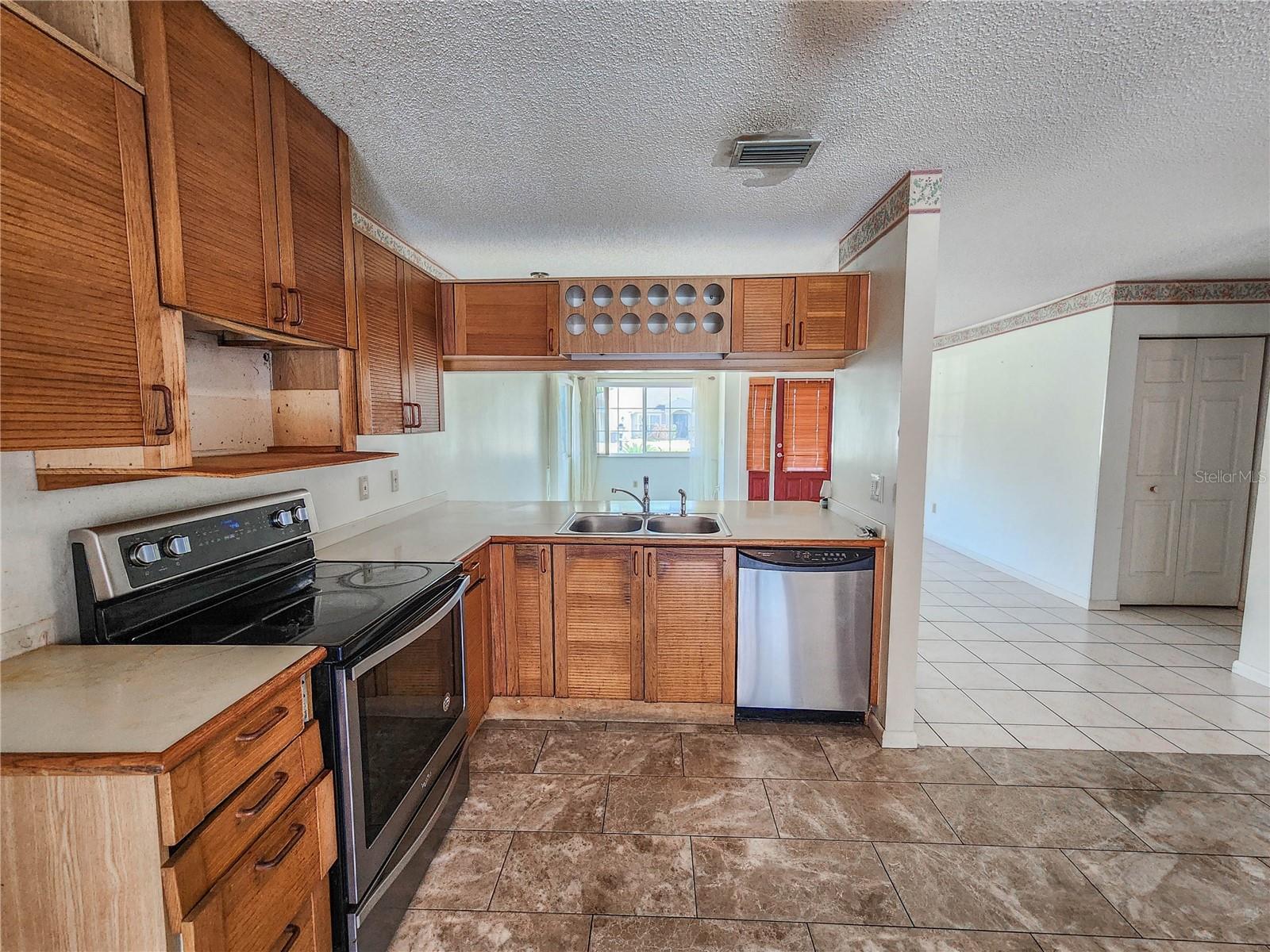 16 BLACK HAWK PL, PALM COAST, FL, 32137