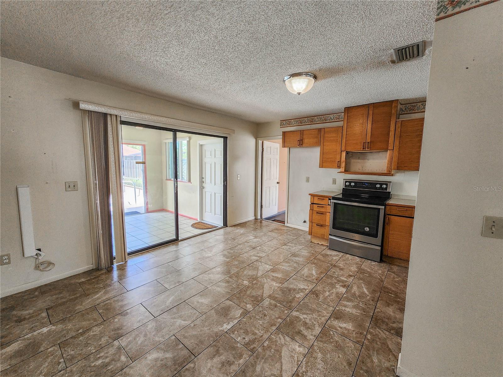 16 BLACK HAWK PL, PALM COAST, FL, 32137