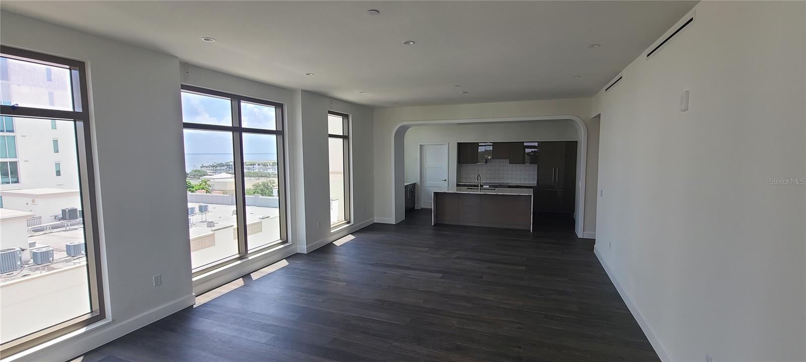 126 4TH AVE NE #801, ST PETERSBURG, FL, 33701