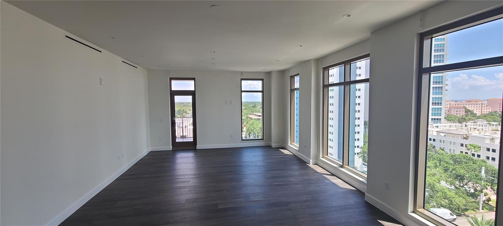 126 4TH AVE NE #801, ST PETERSBURG, FL, 33701