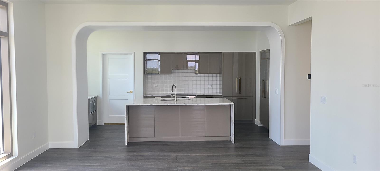 126 4TH AVE NE #801, ST PETERSBURG, FL, 33701