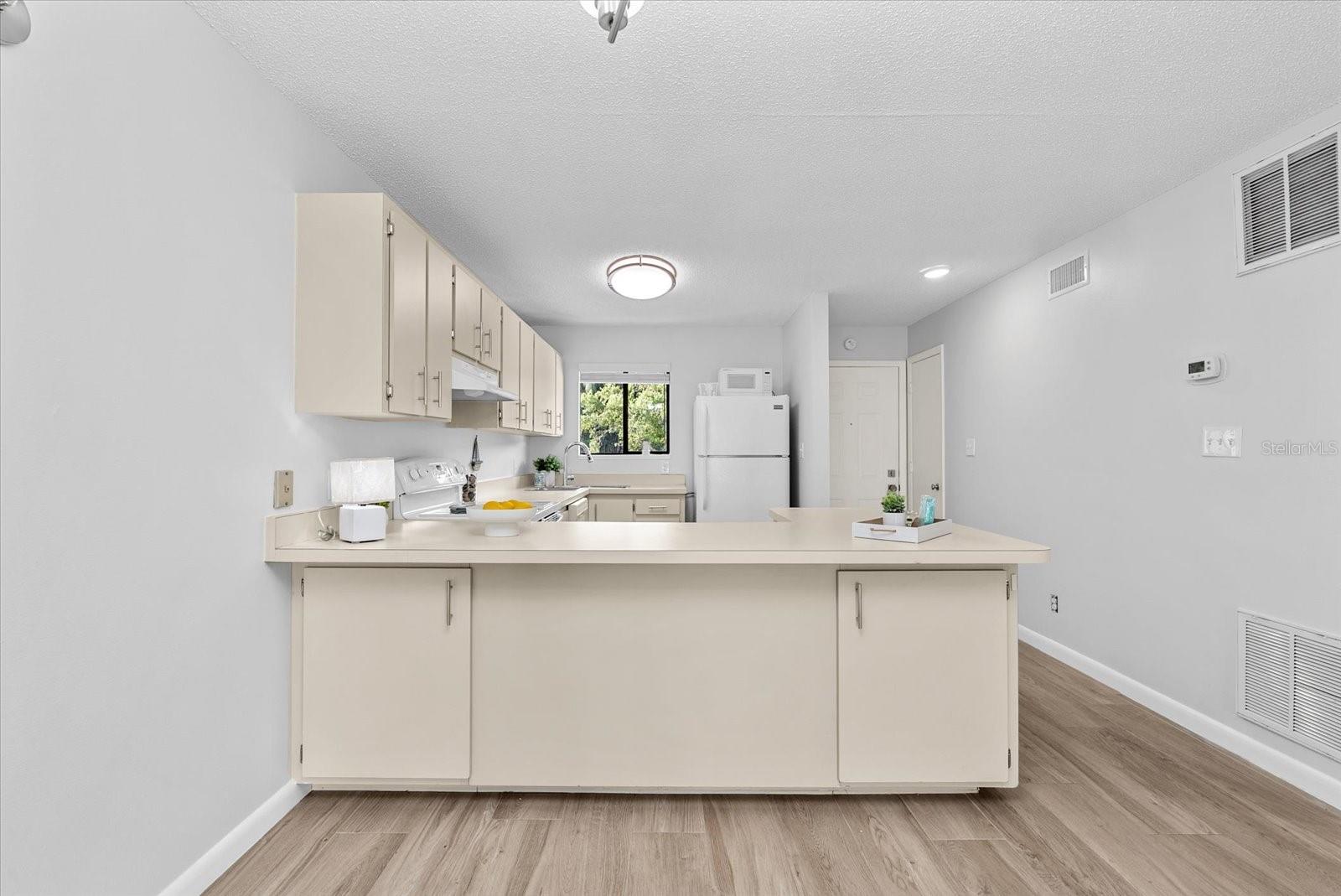 6033 34TH ST W #28, BRADENTON, FL, 34210