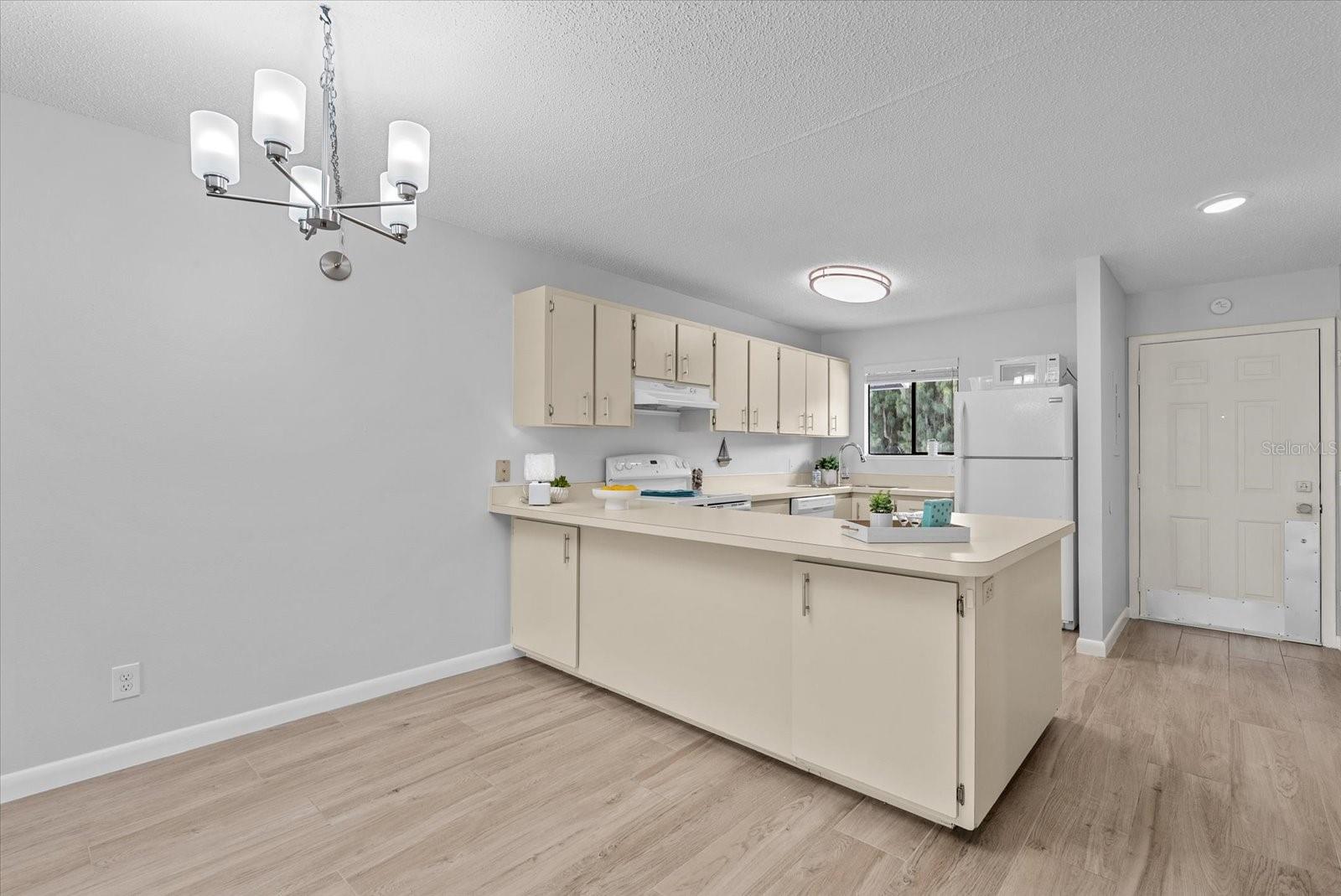 6033 34TH ST W #28, BRADENTON, FL, 34210