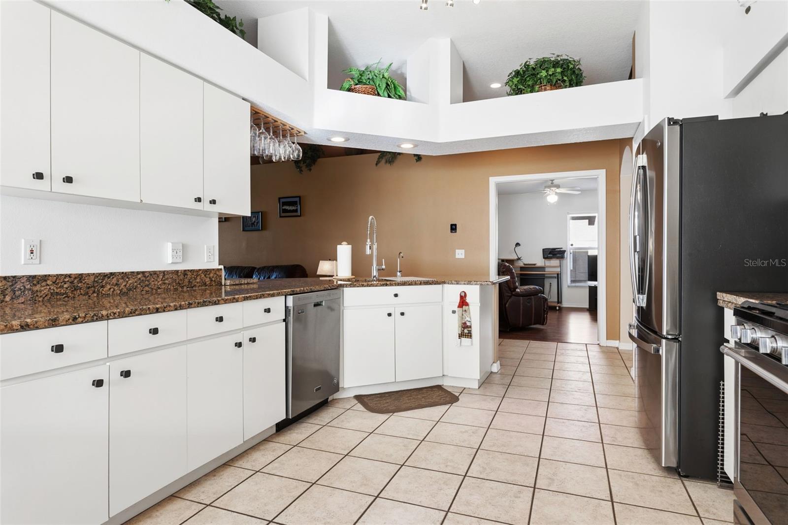 28832 RAINDANCE AVE, WESLEY CHAPEL, FL, 33543