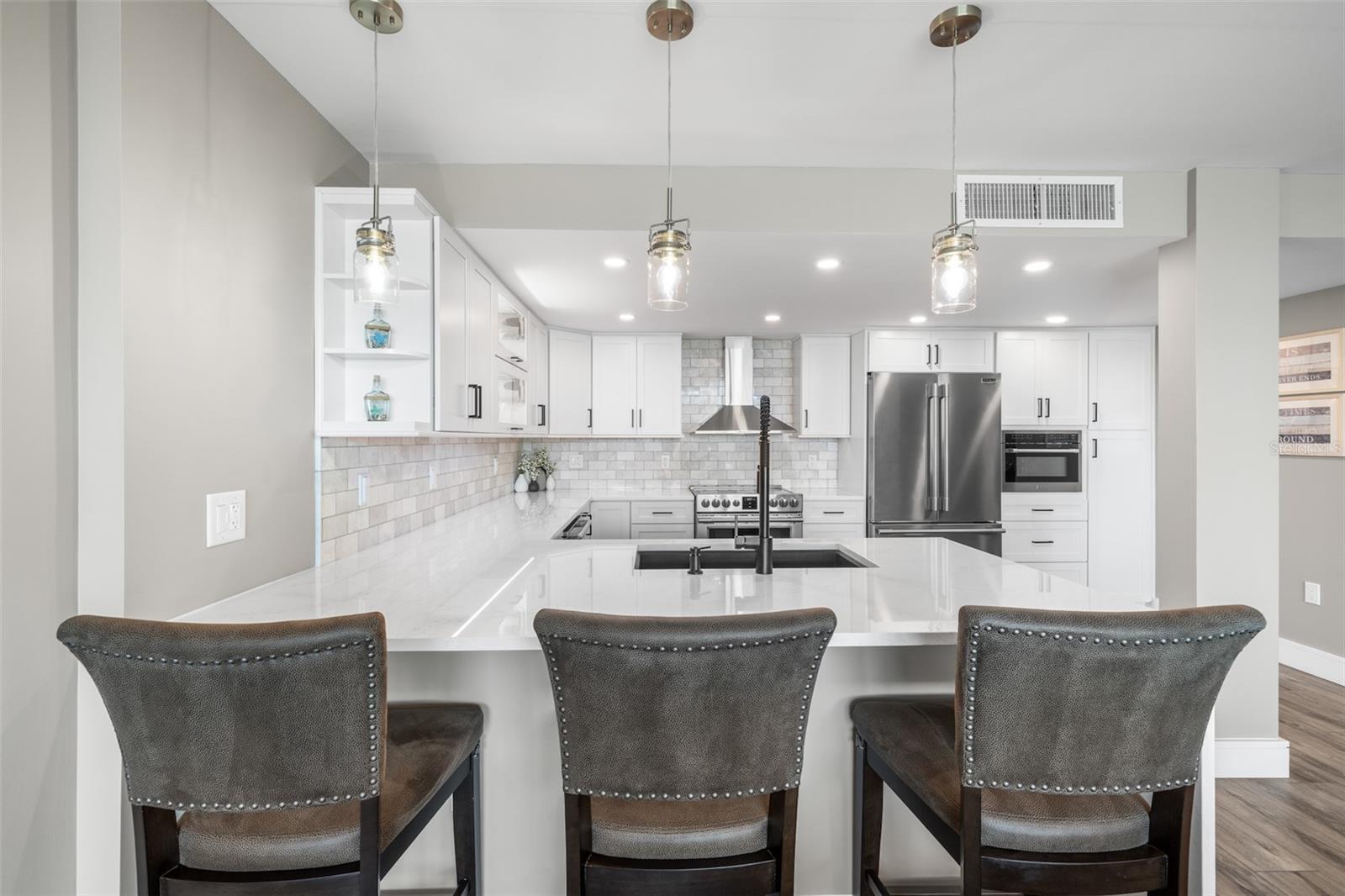 400 ISLAND WAY #504, CLEARWATER BEACH, FL, 33767