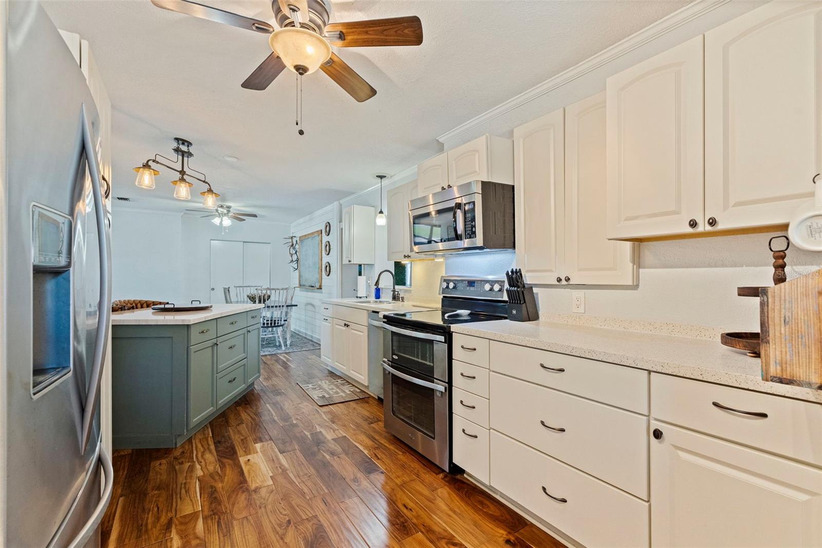280 38TH AVE SE, ST PETERSBURG, FL, 33705