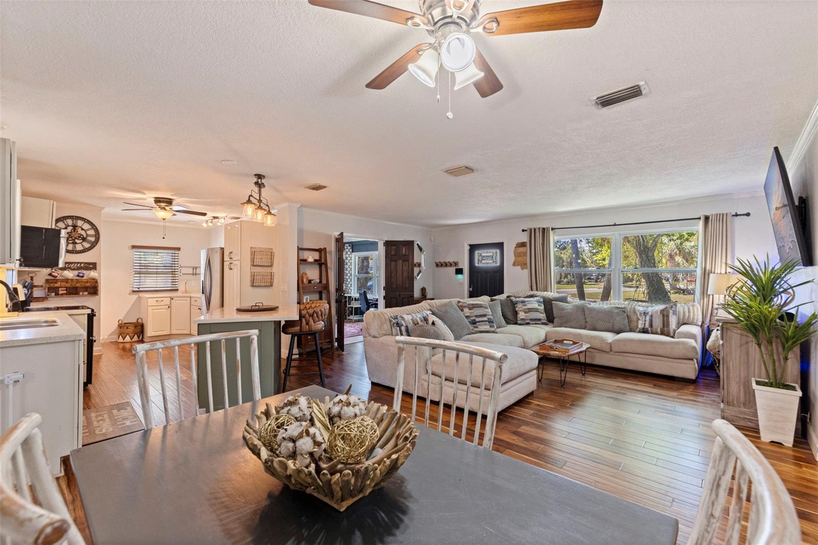 280 38TH AVE SE, ST PETERSBURG, FL, 33705