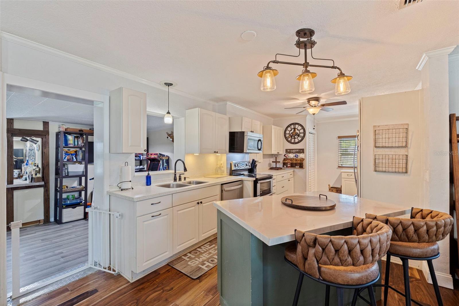 280 38TH AVE SE, ST PETERSBURG, FL, 33705