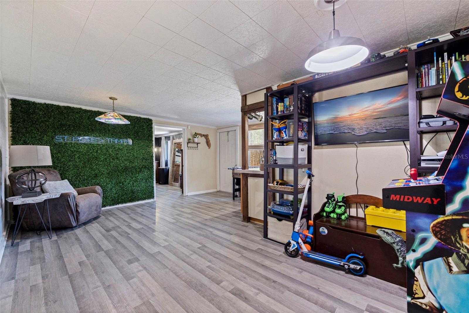 280 38TH AVE SE, ST PETERSBURG, FL, 33705