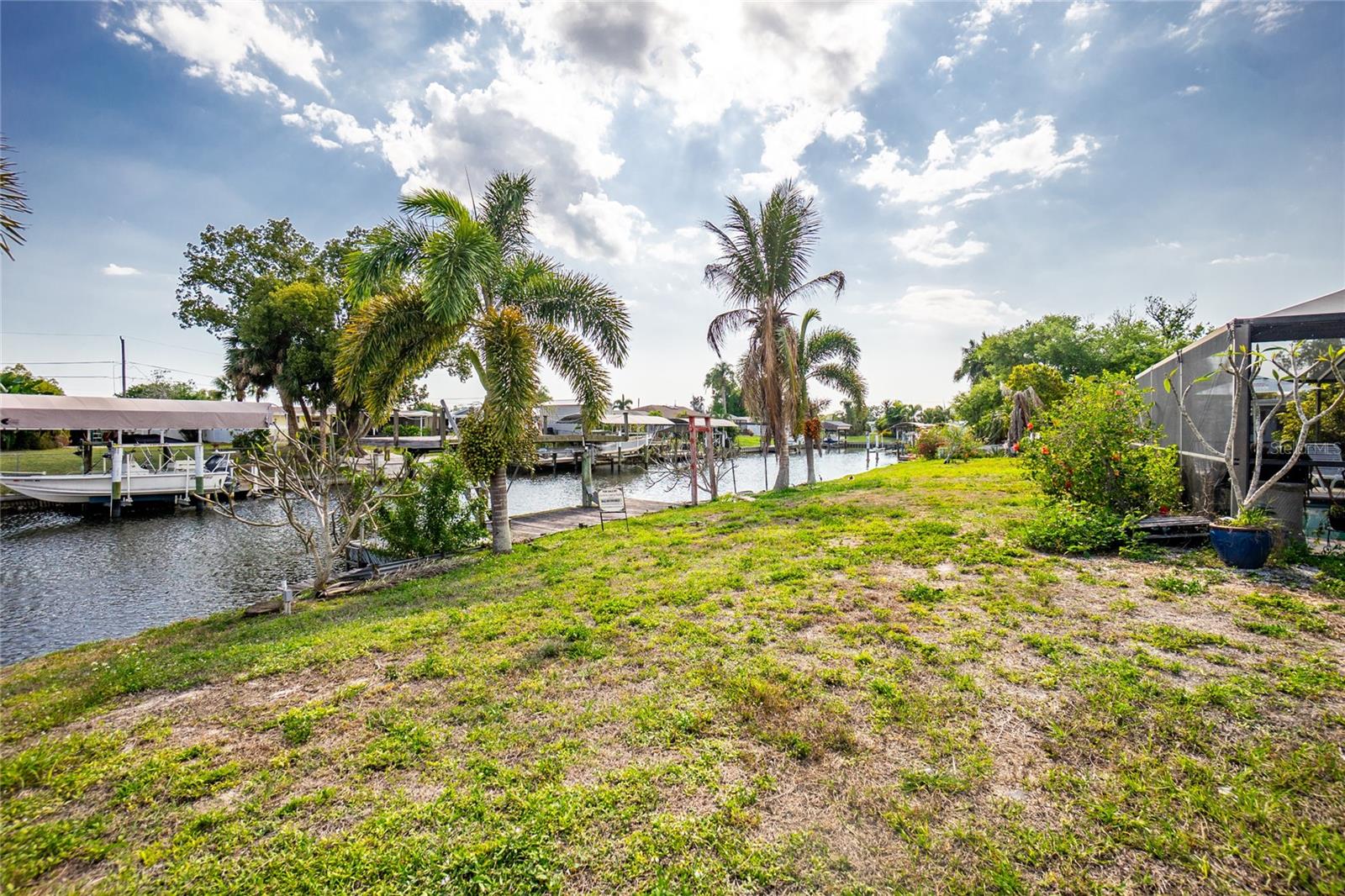 117 BEDFORD DR NE, PORT CHARLOTTE, FL, 33952