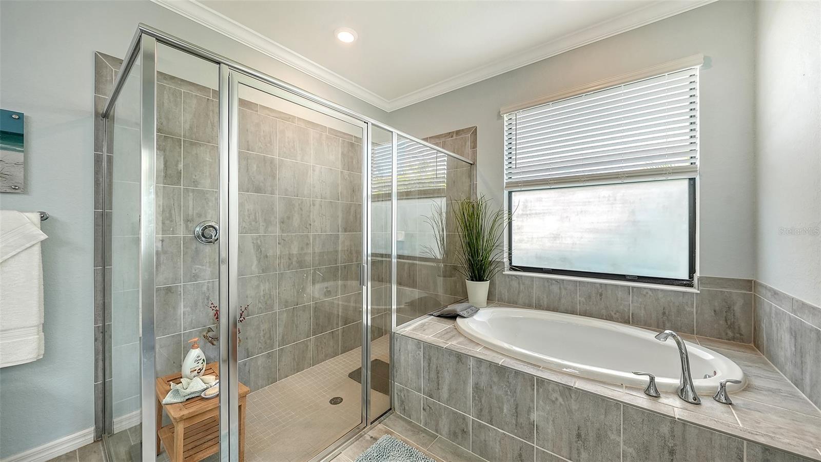17241 BLUE RIDGE PL, BRADENTON, FL, 34211