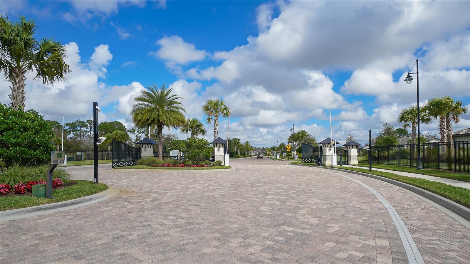 17241 BLUE RIDGE PL, BRADENTON, FL, 34211