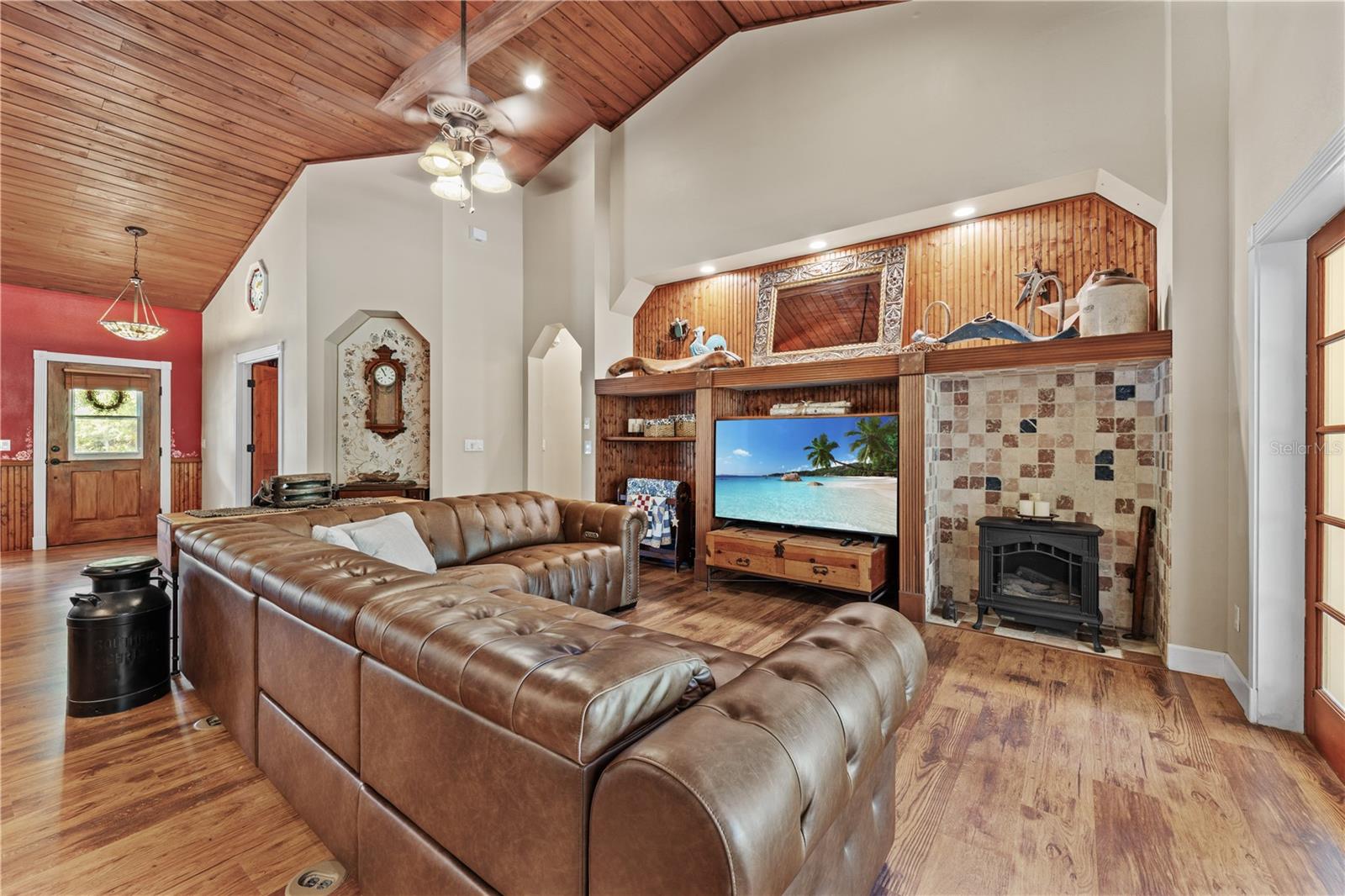 1621 BARR, OVIEDO, FL, 32765