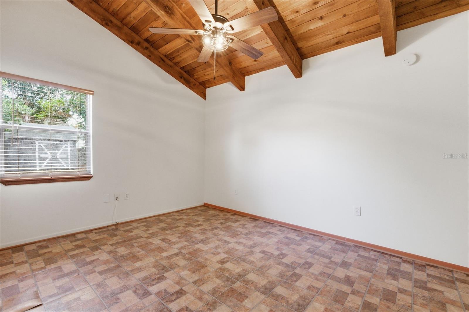6440 68TH AVE N, PINELLAS PARK, FL, 33781