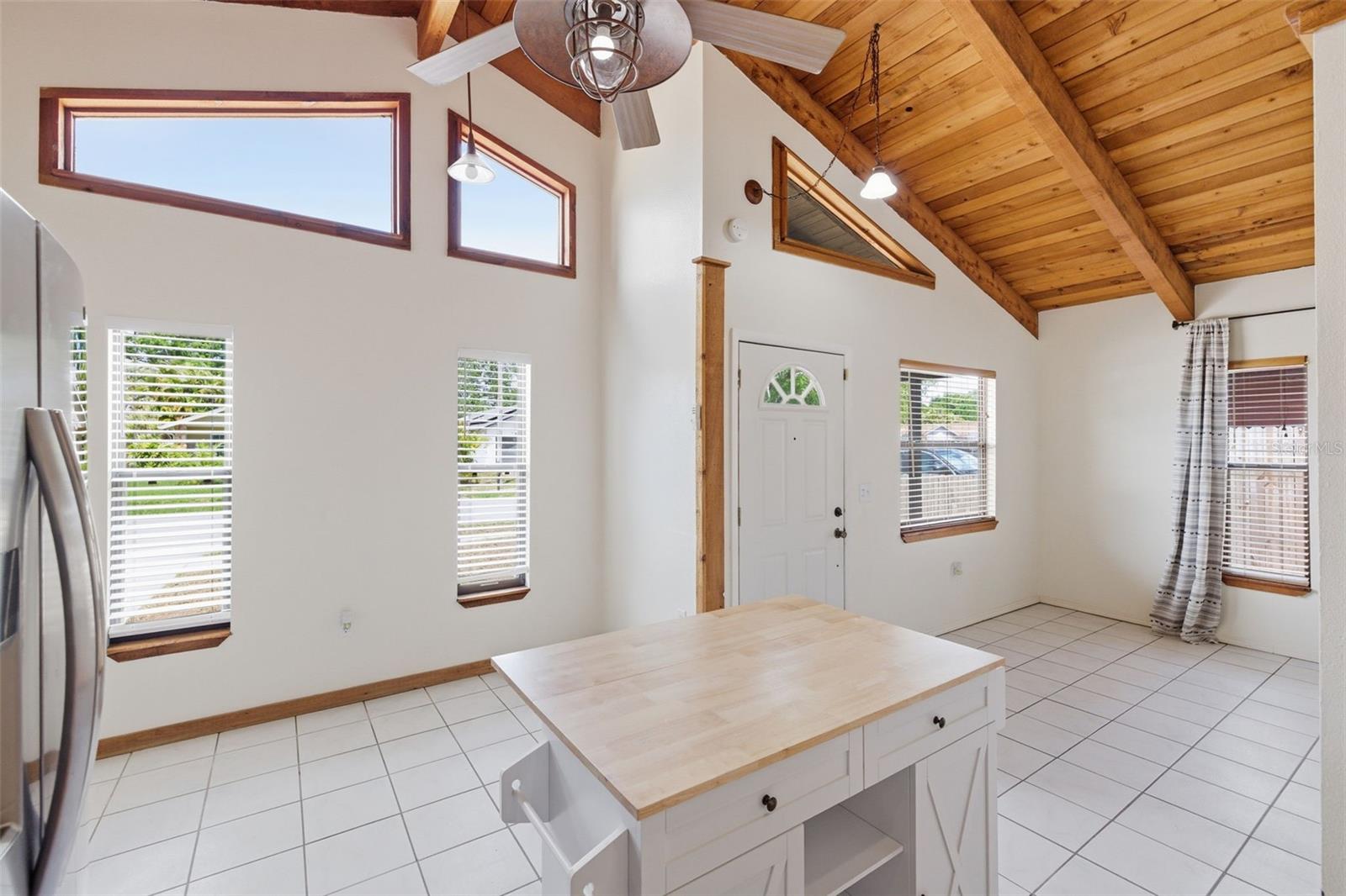 6440 68TH AVE N, PINELLAS PARK, FL, 33781