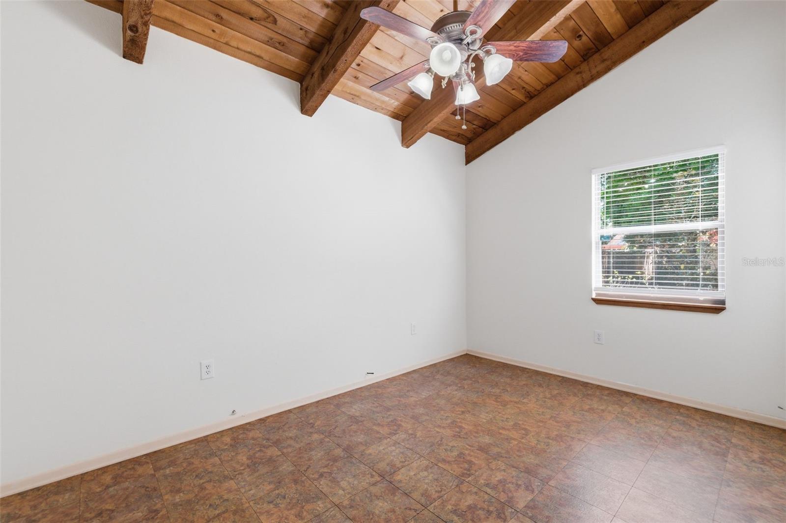 6440 68TH AVE N, PINELLAS PARK, FL, 33781