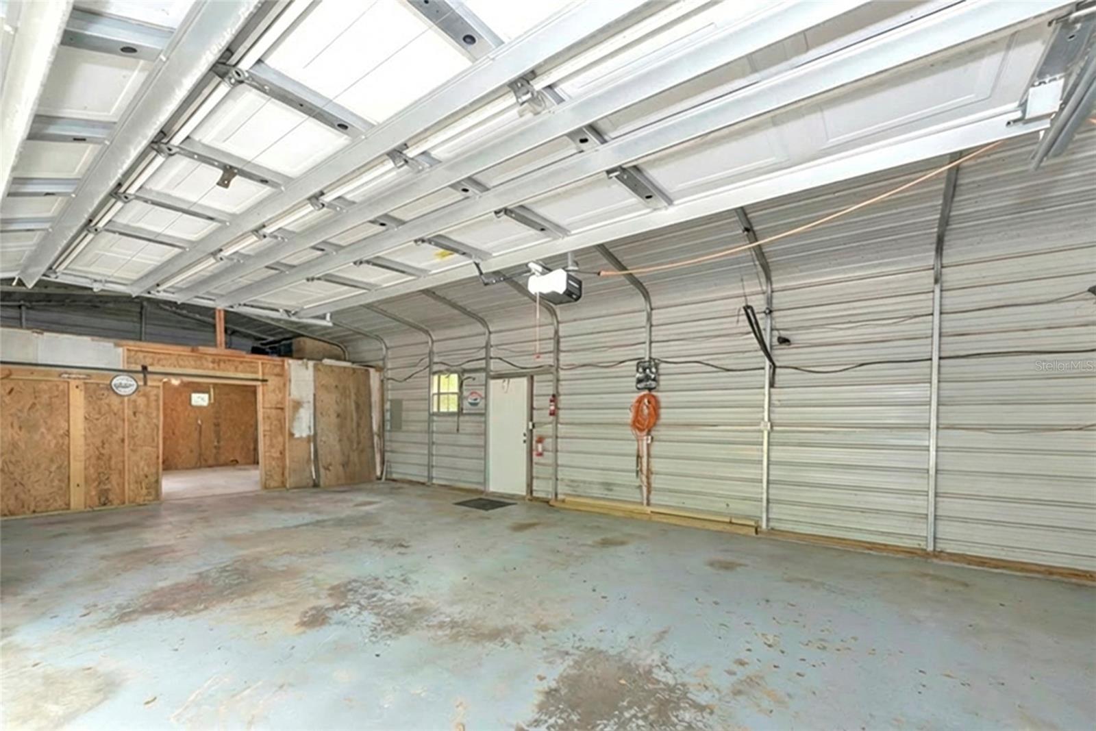 32098 SINGLETARY RD, MYAKKA CITY, FL, 34251