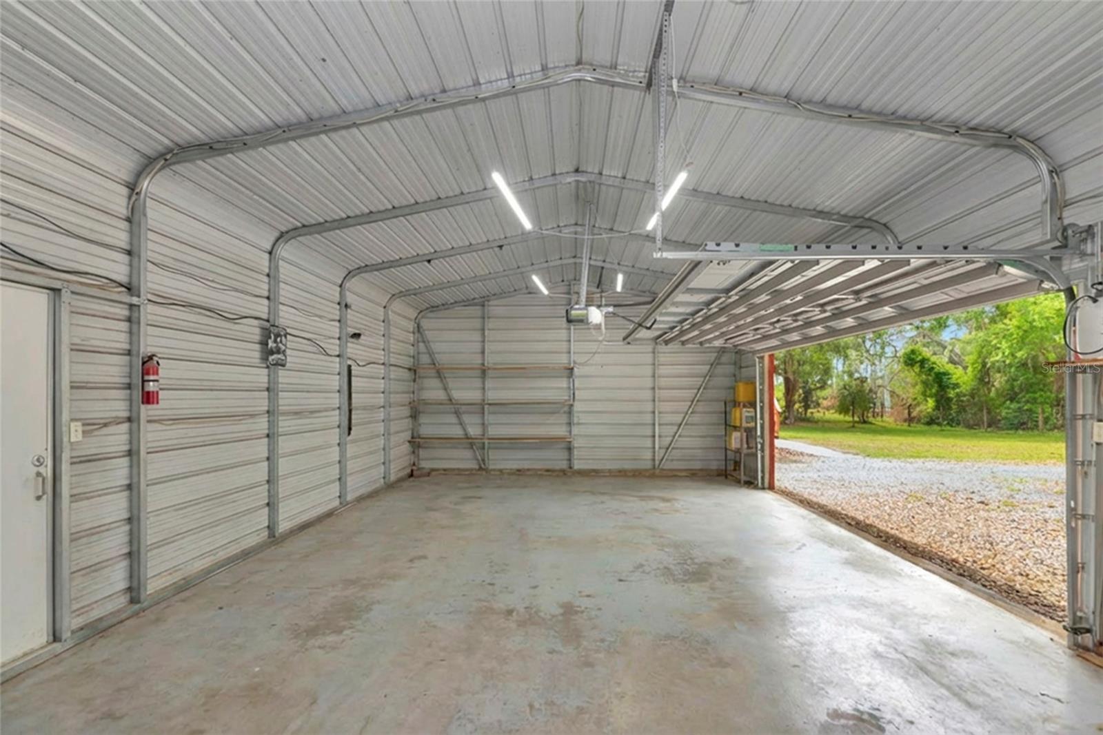 32098 SINGLETARY RD, MYAKKA CITY, FL, 34251