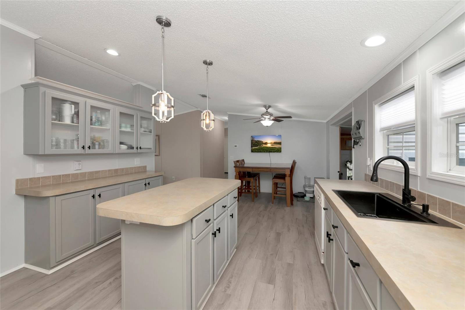 32098 SINGLETARY RD, MYAKKA CITY, FL, 34251