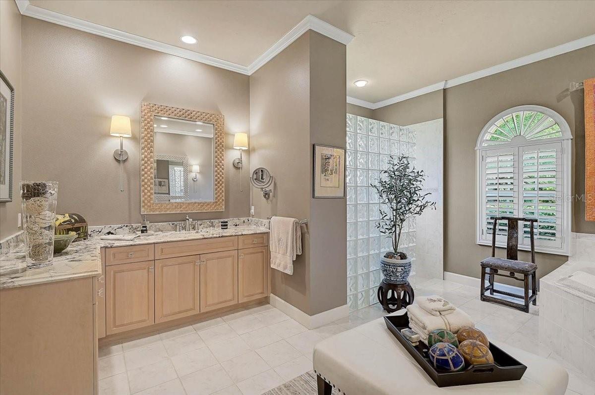 A4687195 Property Photo