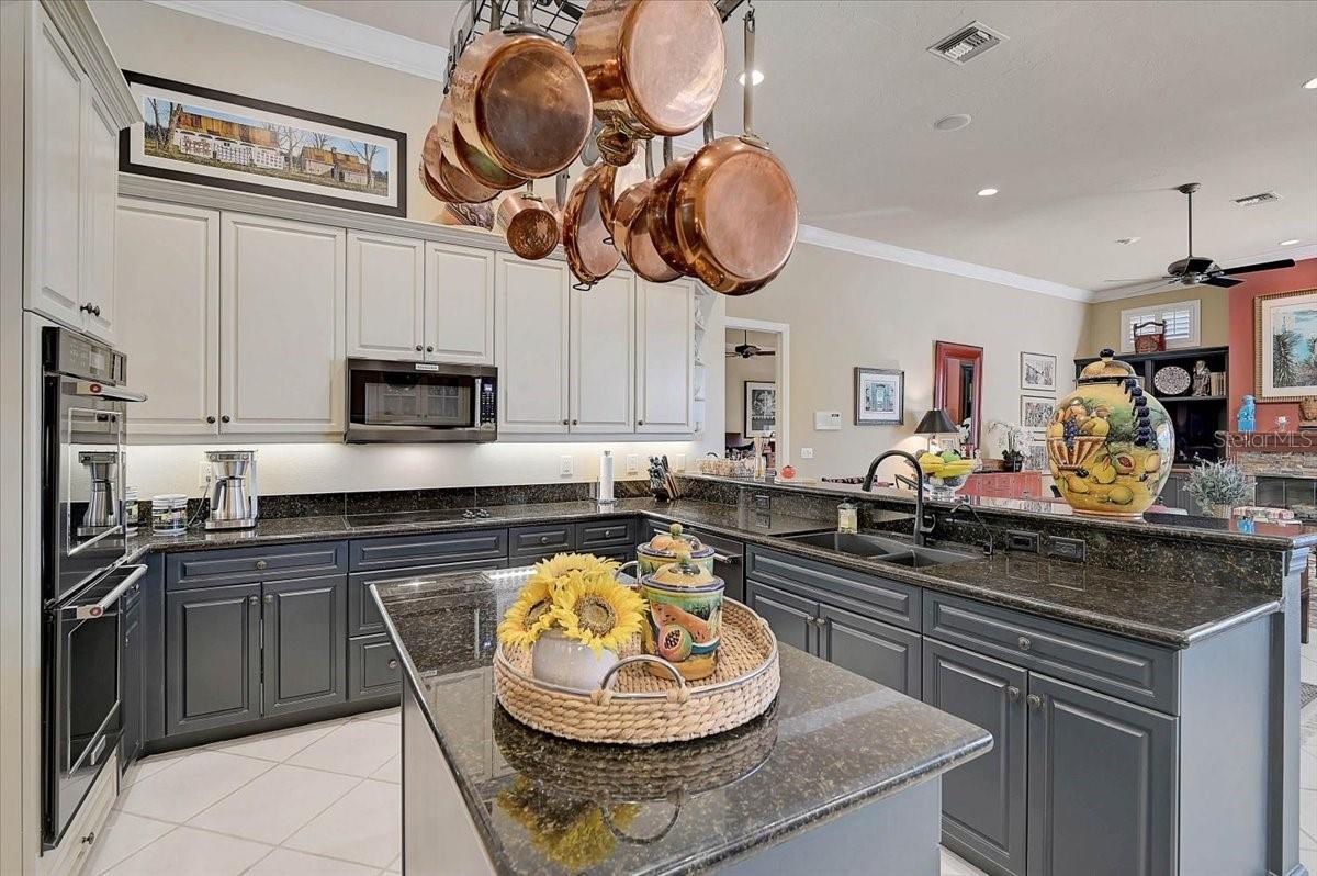 A4687195 Property Photo