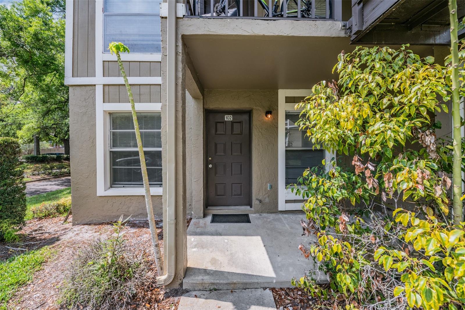 4208 WINDING MOSS TRL #102, TAMPA, FL, 33613