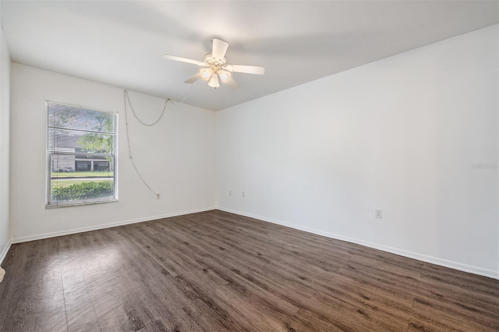 4208 WINDING MOSS TRL #102, TAMPA, FL, 33613