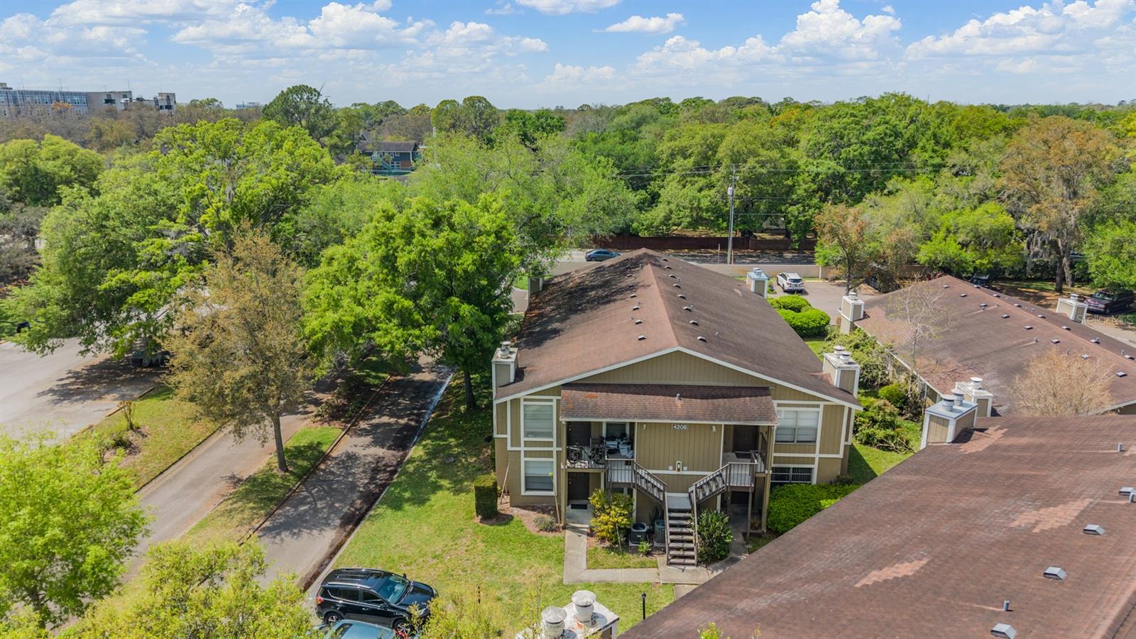 4208 WINDING MOSS TRL #102, TAMPA, FL, 33613
