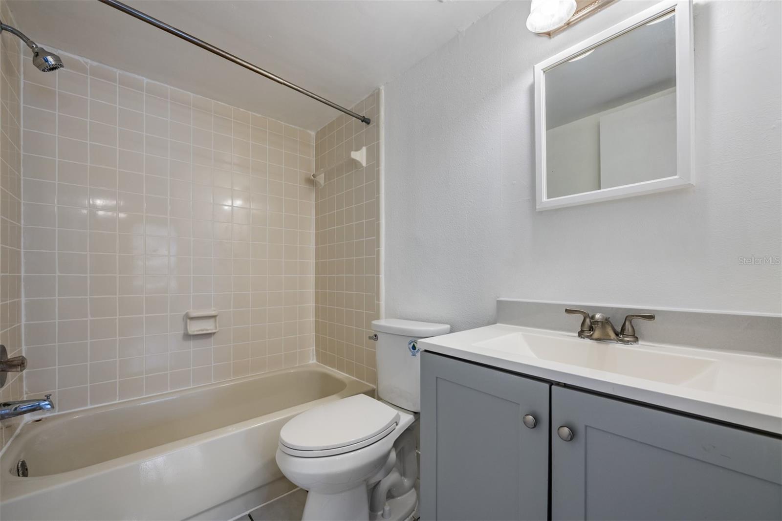 4208 WINDING MOSS TRL #102, TAMPA, FL, 33613