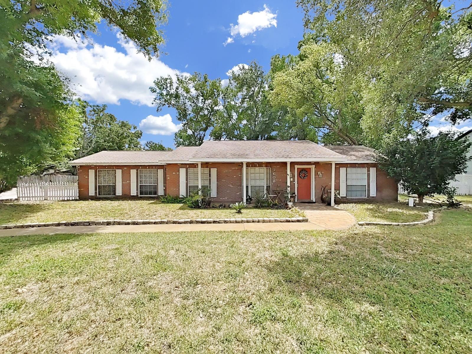 7608 BARRY RD, TAMPA, FL, 33615