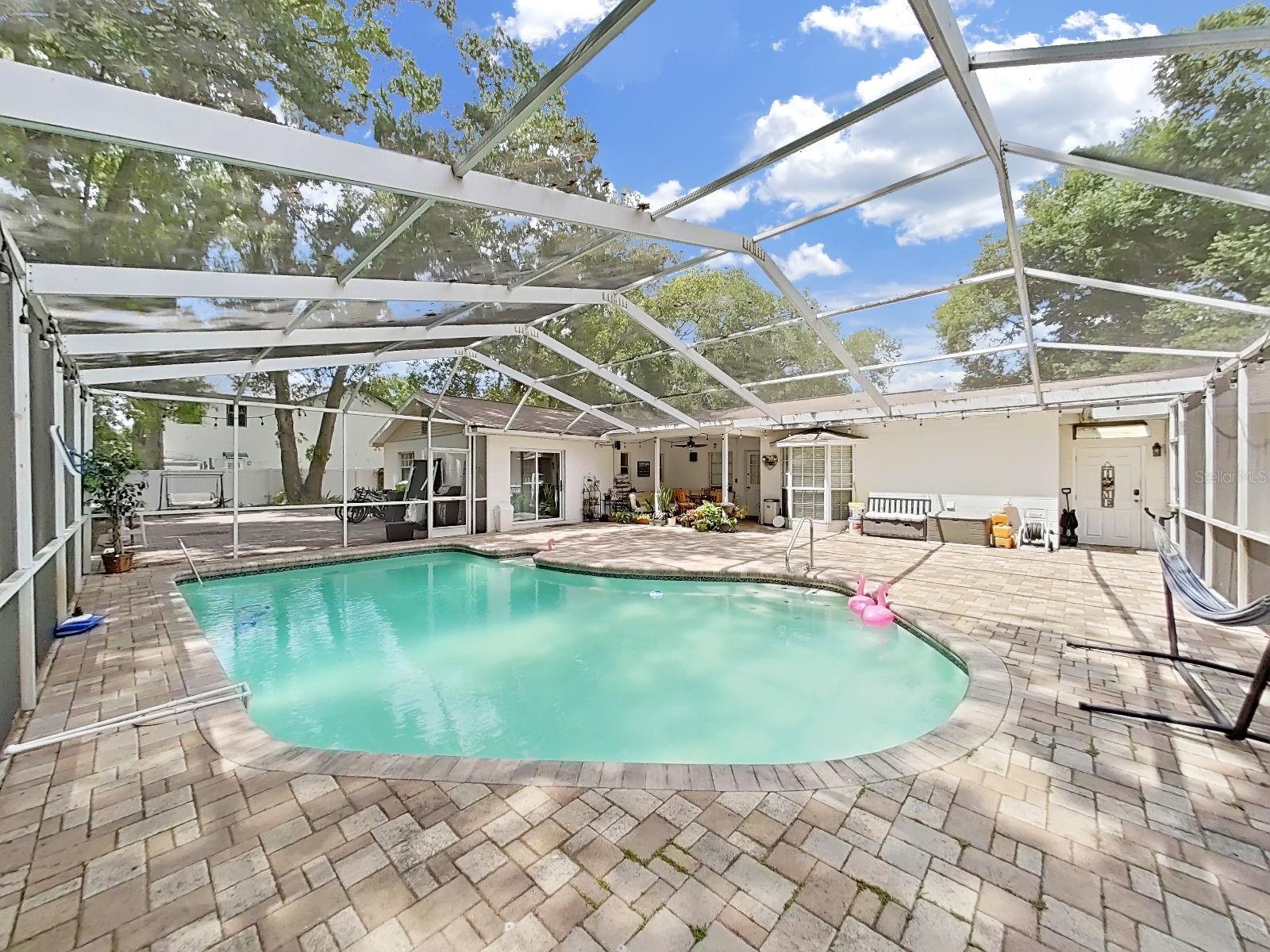 7608 BARRY RD, TAMPA, FL, 33615