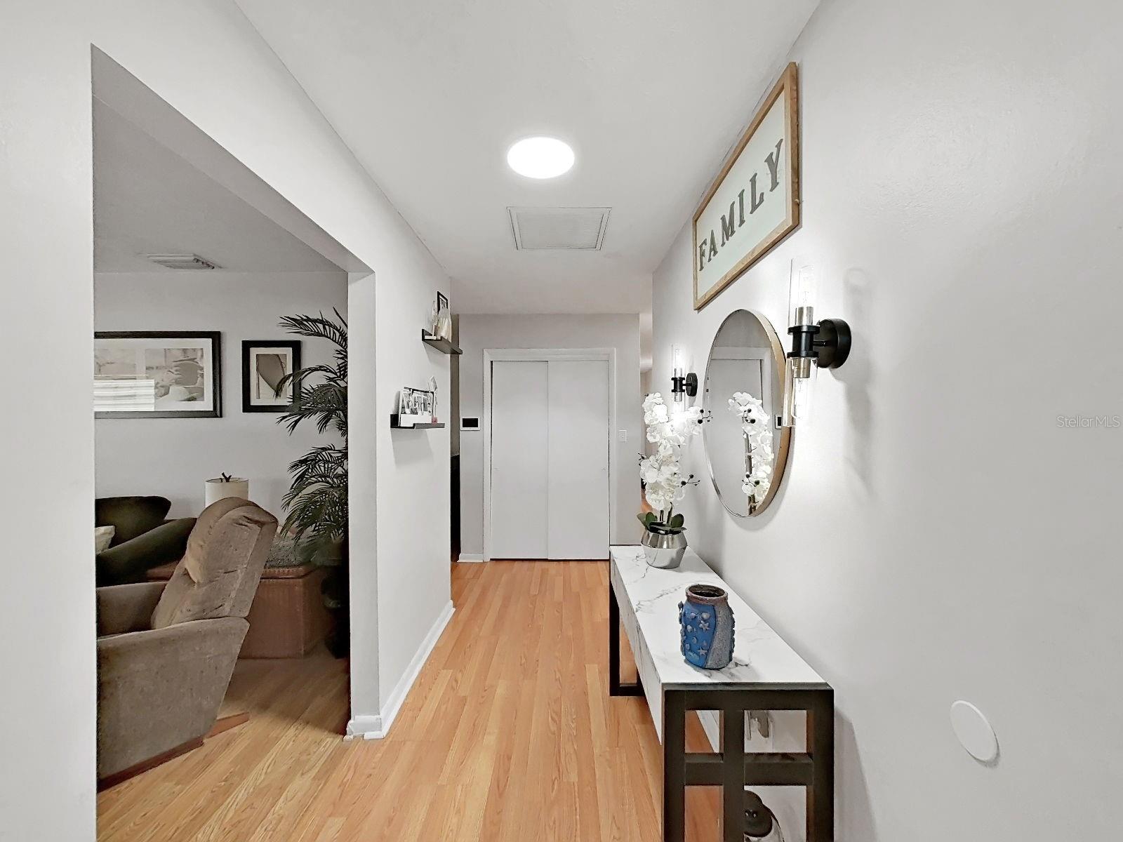 7608 BARRY RD, TAMPA, FL, 33615