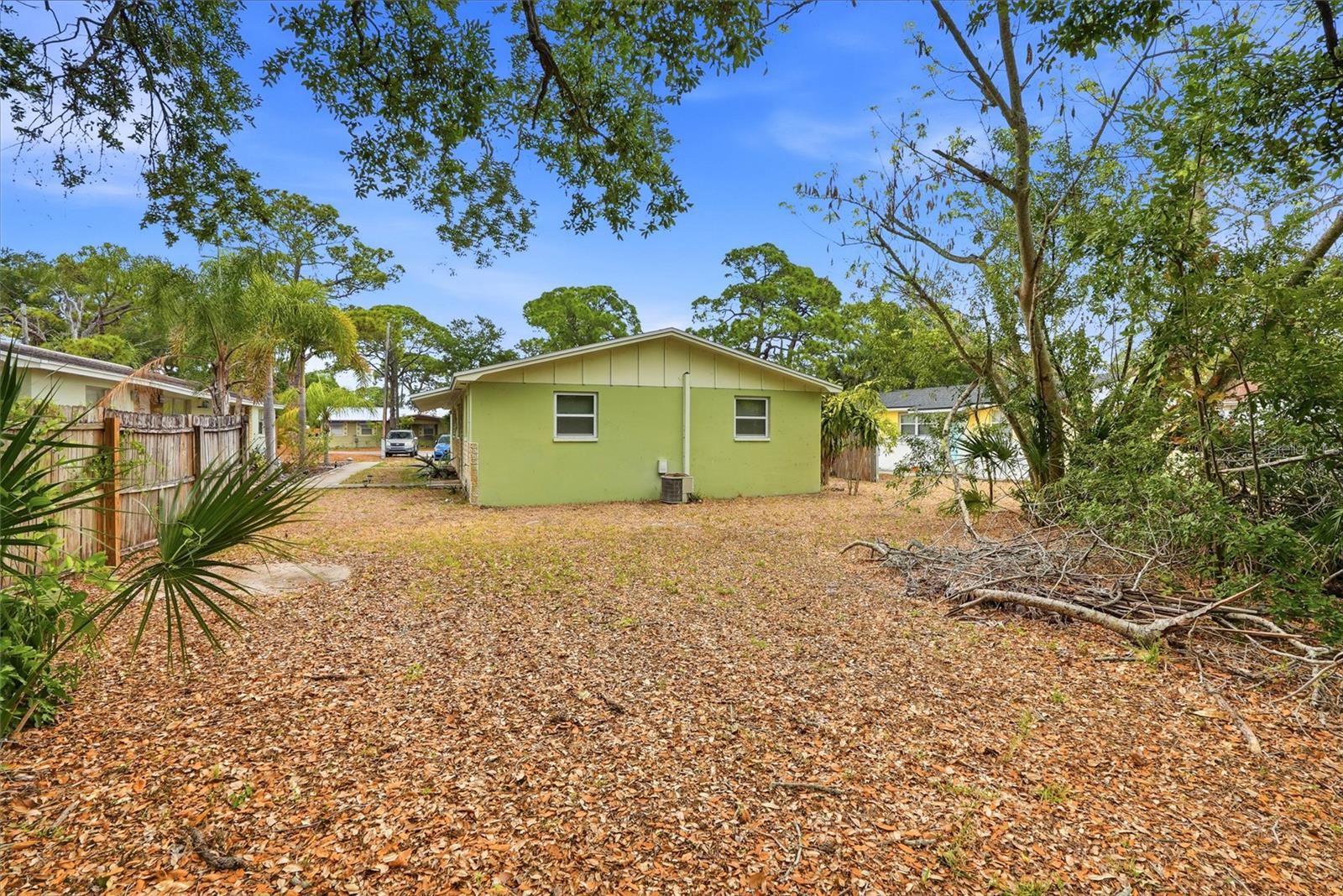 8040 47TH AVE N, ST PETERSBURG, FL, 33709