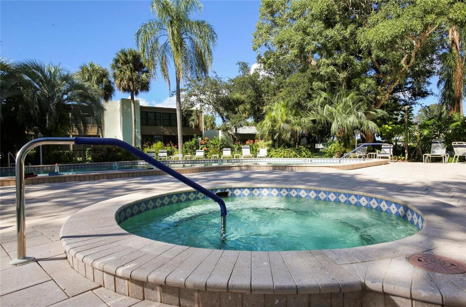 211 LAKEWOOD DR #211, BRADENTON, FL, 34210