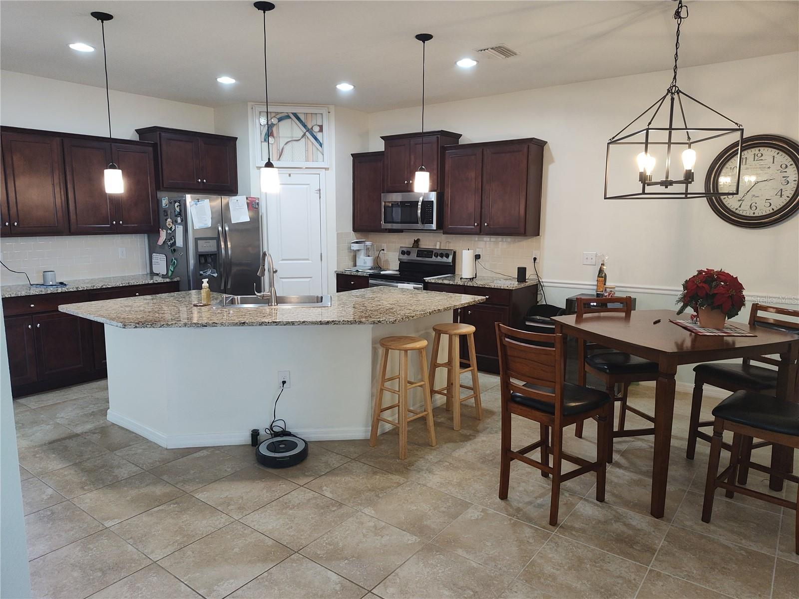 7460 STONEBROOK CIR, WESLEY CHAPEL, FL, 33545