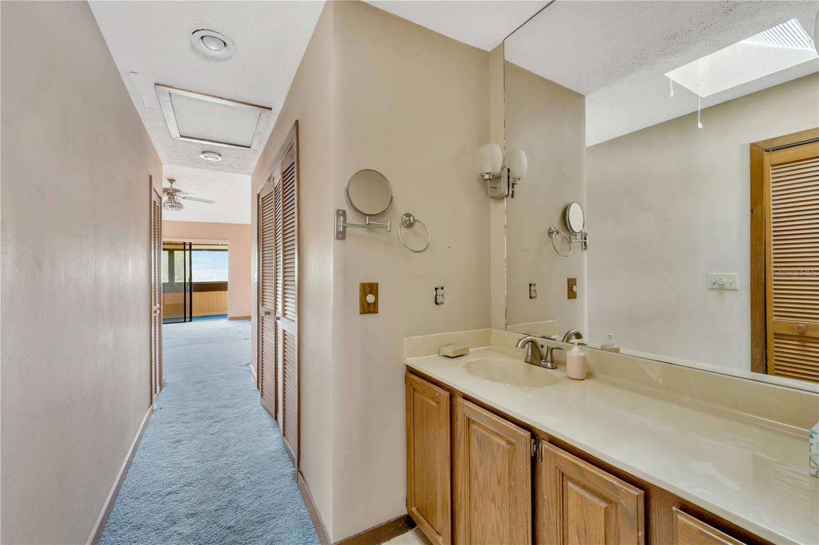1304 W CHARTER ST, TAMPA, FL, 33602