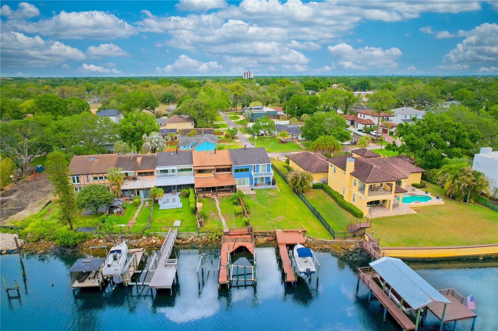 1304 W CHARTER ST, TAMPA, FL, 33602